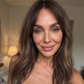 Carolina, 44, a brunette Argentinian woman