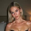 Elsa, 32